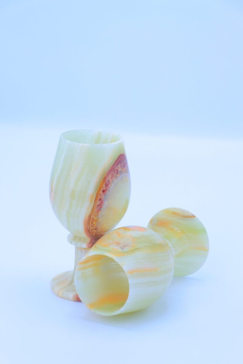 Handgefertigtes Kelchset aus Onyx – Bild 3